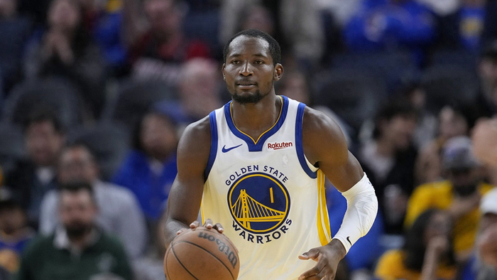 开云-包含关键时刻萨克拉门托国王备战国王杯，官宣签约细节曝光，更衣室稳定，团队化学反应显著的词条