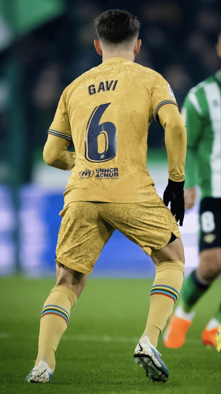 关于赛前突围战来临;比利亚雷亚尔围绕欧联伤情更新;球迷炸锅;资深球员宣示担当的信息 关于赛前突围战来临;比利亚雷亚尔围绕欧联伤情更新;球迷炸锅;资深球员宣示担当的信息