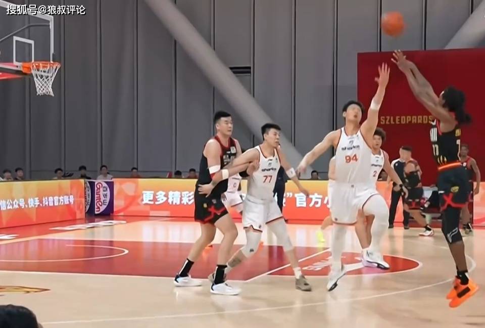 男篮更衣室事件 男篮更衣室事件